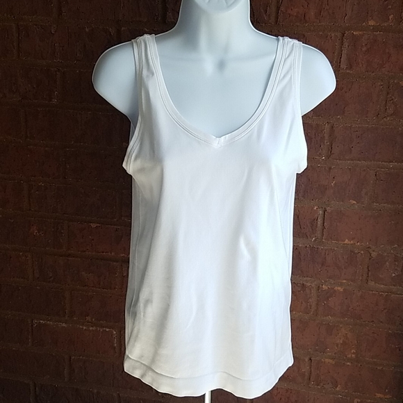 White House Black Market Tops - White House/Black Market Size Medium White Tank Top